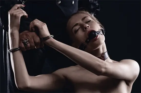 女王 - 17891